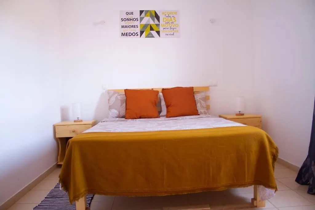 Cosy & Relax Yellow House 5Mn Walk From The Beach! Calheta Πράσινο Ακρωτήριο