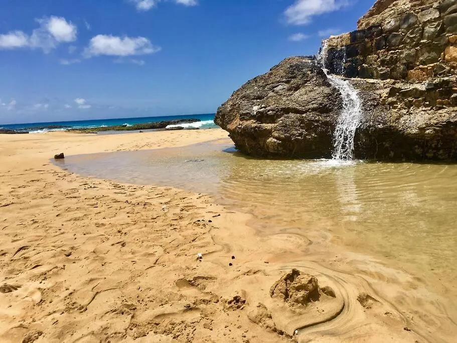 Cosy & Relax Yellow House 5Mn Walk From The Beach! Calheta Casa vacanze